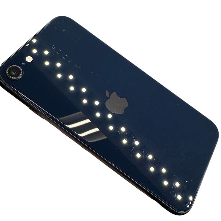 �ڥХåƥ꡼99%��iPhone��SE����3�����64GB���ߥåɥʥ��ȡ�SIM�ե꡼��au��
