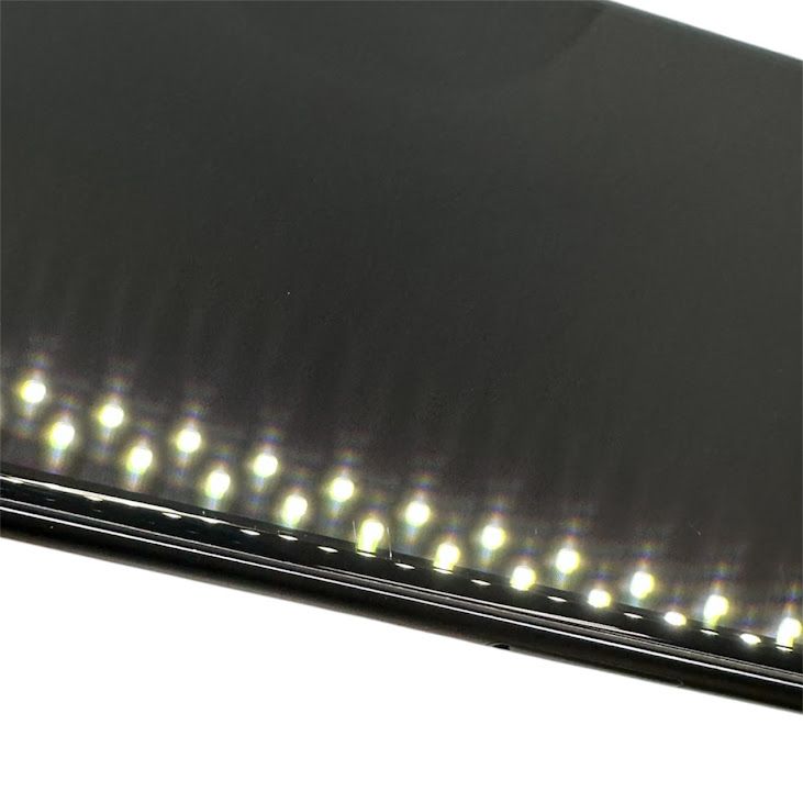 �ڥХåƥ꡼100%��iPhone��SE����3�����64GB���ߥåɥʥ��ȡ�SIM�ե꡼��au��