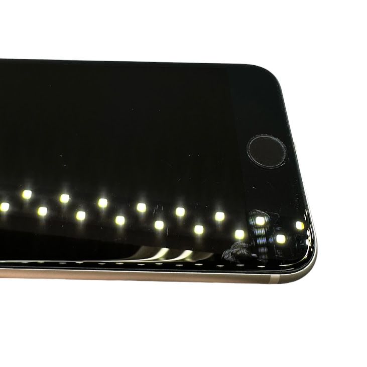�ڥХåƥ꡼99%��iPhone��SE����2�����64GB���ۥ磻�ȡ�SIM�ե꡼���ɥ�����