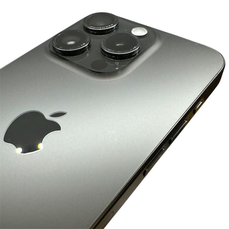 �ڥХåƥ꡼87%��iPhone��15Pro��256GB���֥�å������˥��ࡡSIM�ե꡼���ɥ�����