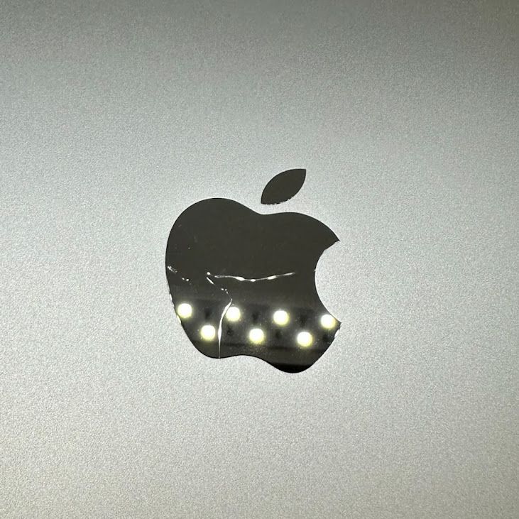 �ڥХåƥ꡼98%��iPad��8������顼��32GB������С���SIM�ե꡼��au��