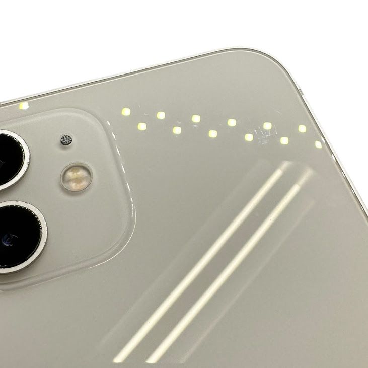 �ڥХåƥ꡼81%��iPhone��12��64GB���ۥ磻�ȡ�SIM�ե꡼��au��