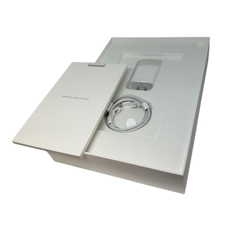 �ڥХåƥ꡼100%��iPadAir��11�������7���塡Wi��Fi��128GB�����ڡ������쥤