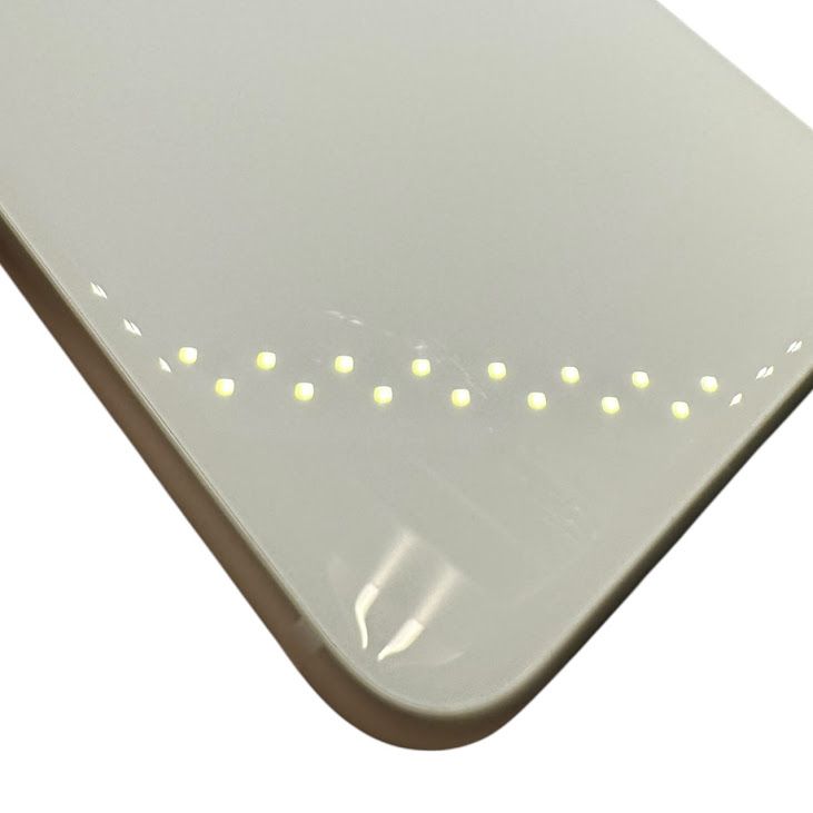 �ڥХåƥ꡼93%��iPhone��SE����2�����64GB���ۥ磻�ȡ�SIM�ե꡼��au��