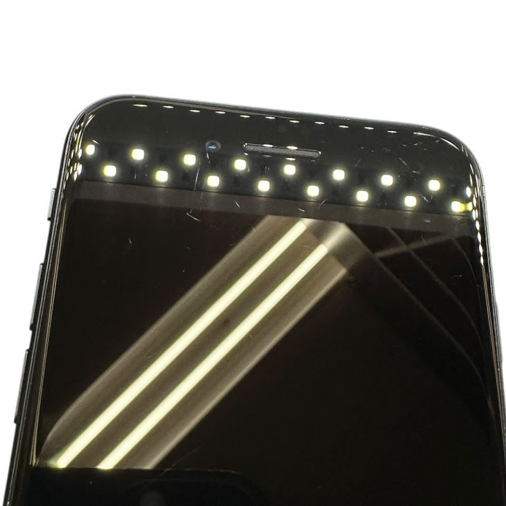 �ڥХåƥ꡼86%��iPhone��SE����2�����64GB���֥�å���SIM�ե꡼��au��