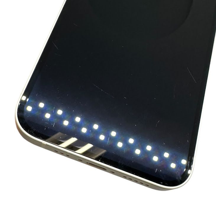 �ڥХåƥ꡼84%��iPhone��12��64GB���ۥ磻�ȡ�SIM�ե꡼��au��