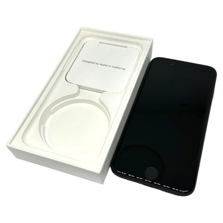 �ڥХåƥ꡼84%��iPhone��SE����2�����64GB���֥�å���SIM�ե꡼��au��