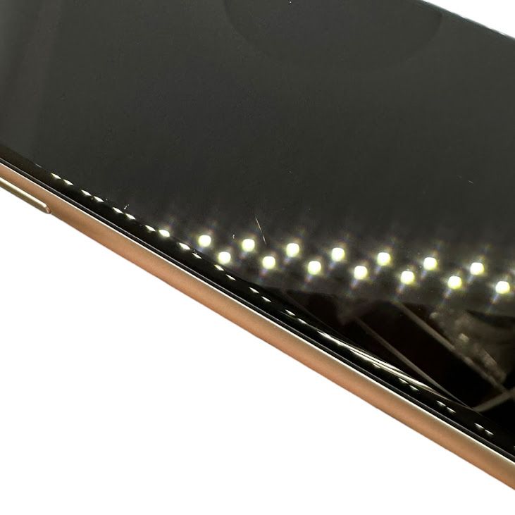 �ڥХåƥ꡼82%��iPhone��SE����3�����128GB���������饤��