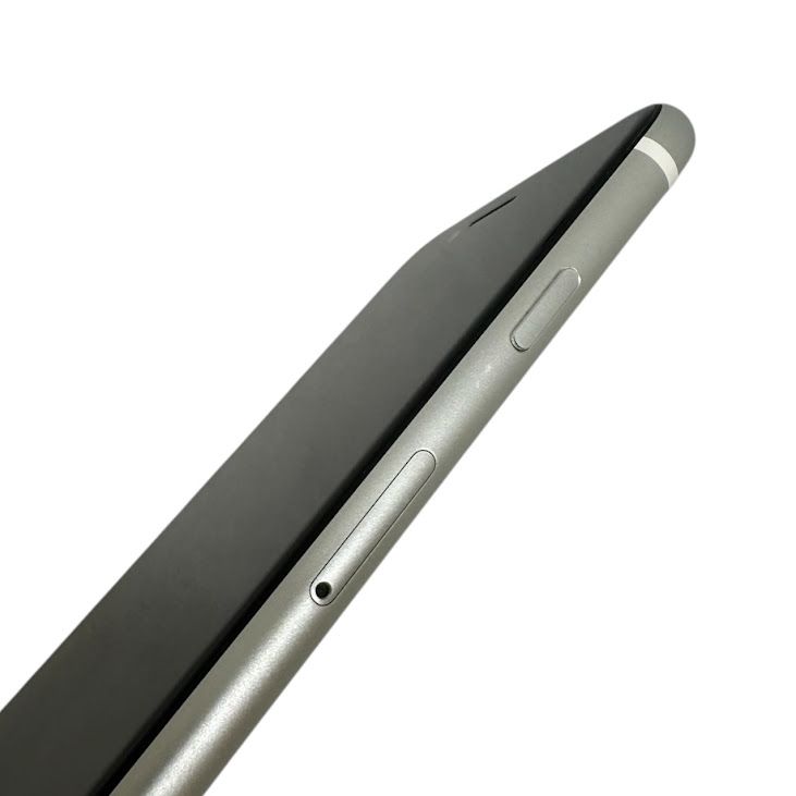 �ڥХåƥ꡼82%��iPhone��SE����2�����64GB���ۥ磻�ȡ�SIM�ե꡼��au��