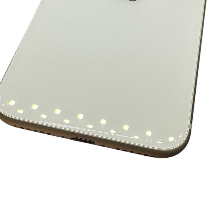 �ڥХåƥ꡼100%��iPhone��SE����3�����64GB���������饤�ȡ�SIM�ե꡼���ɥ�����