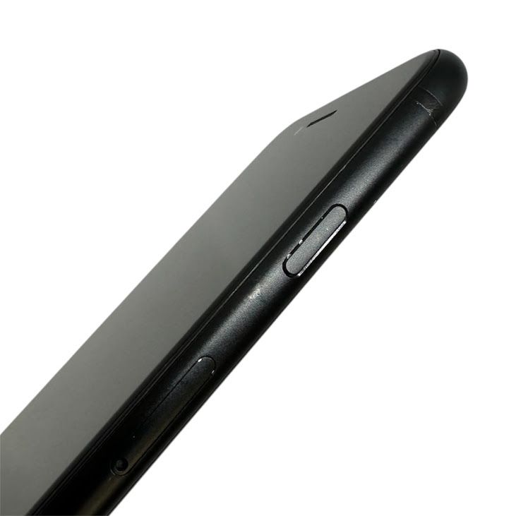 �ڥХåƥ꡼84%��iPhone��SE����2�����64GB���֥�å���SIM�ե꡼��au��