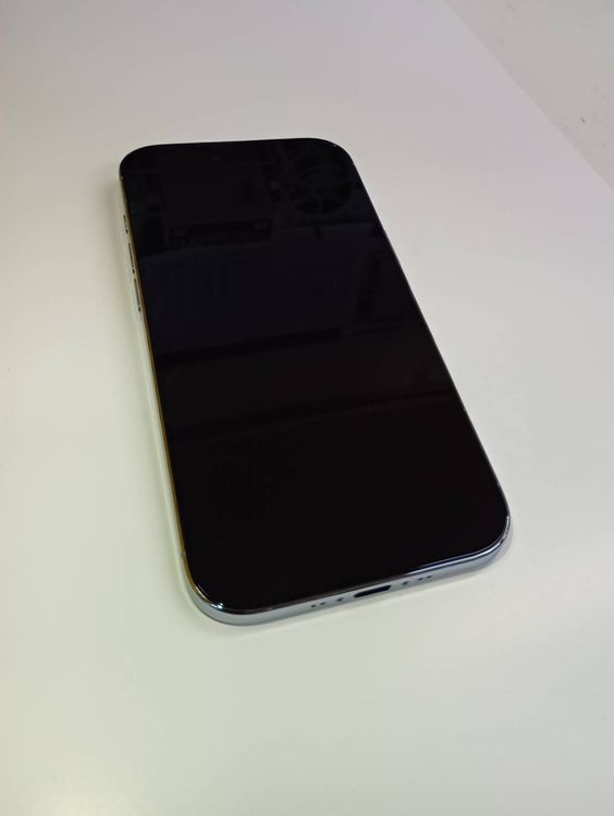 �ڥХåƥ꡼100%��iPhone��Air��256GB���������֥롼��SIM�ե꡼���ɥ�����