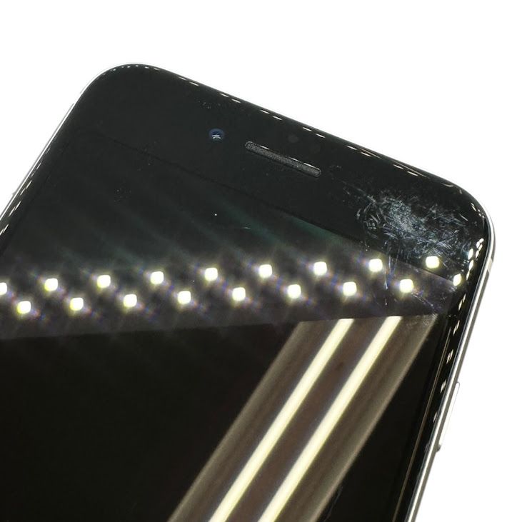 �ڥХåƥ꡼97%��iPhone��SE����2�����64GB���ۥ磻�ȡ�SIM�ե꡼���ɥ�����