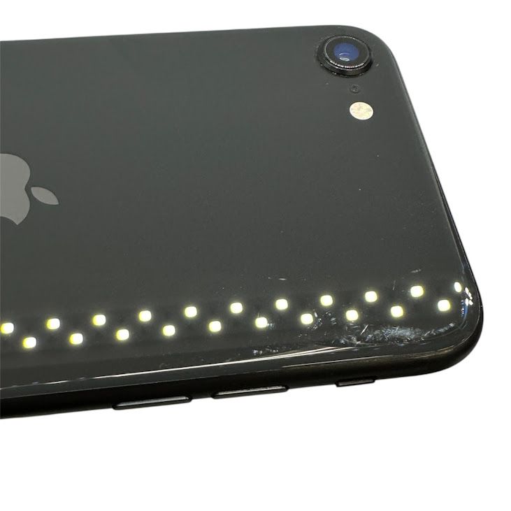 �ڥХåƥ꡼83%��iPhone��SE����2�����64GB���֥�å���SIM�ե꡼�����եȥХ���