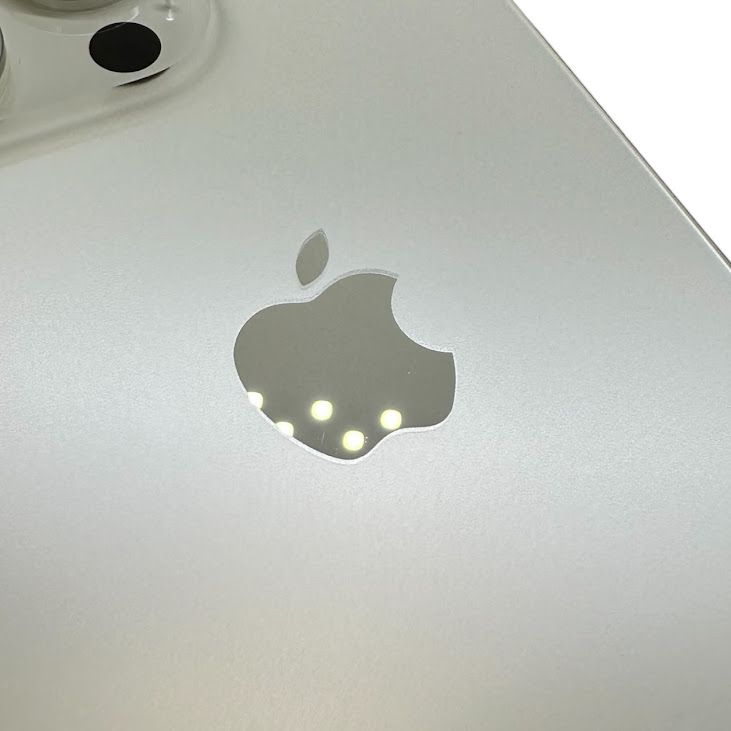 �ڥХåƥ꡼90%��iPhone��15Pro��256GB���ۥ磻�ȥ����˥��ࡡSIM�ե꡼