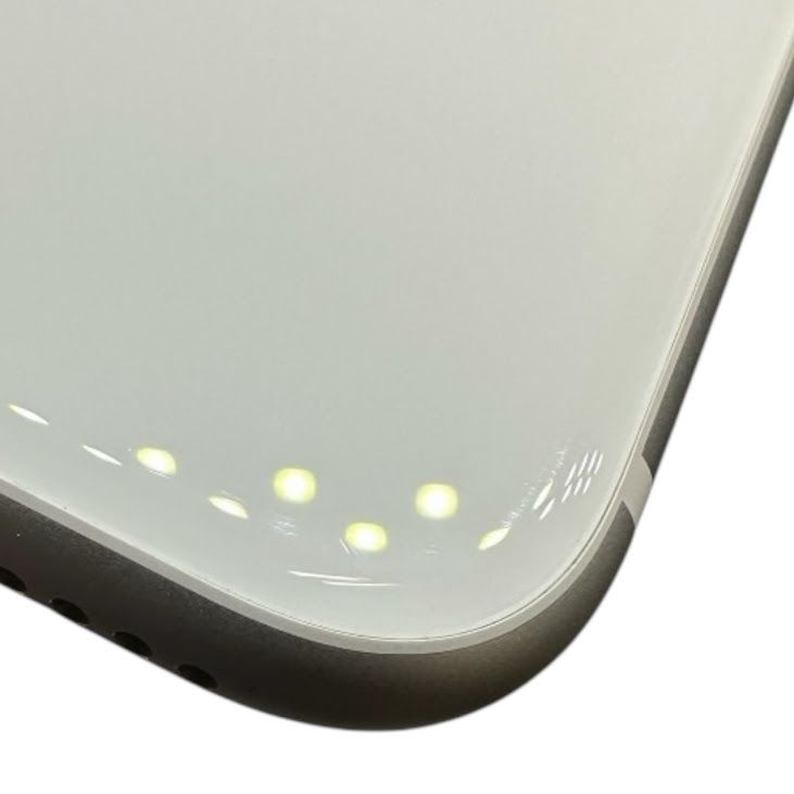 �ڥХåƥ꡼82%��iPhone��SE����2�����64GB���ۥ磻�ȡ�SIM�ե꡼��au��