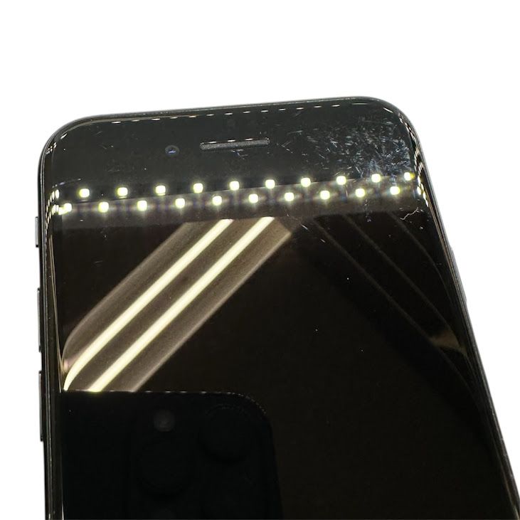 �ڥХåƥ꡼83%��iPhone��SE����2�����64GB���֥�å���SIM�ե꡼�����եȥХ���