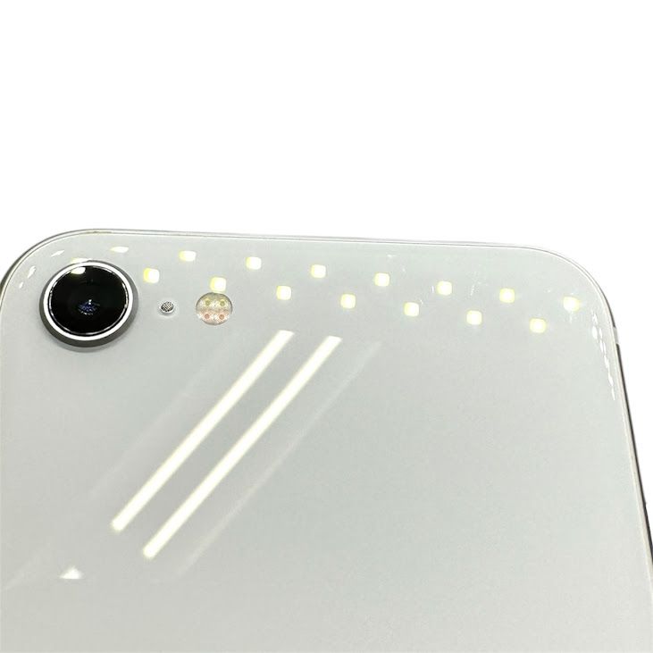 �ڥХåƥ꡼97%��iPhone��SE����2�����64GB���ۥ磻�ȡ�SIM�ե꡼��au��