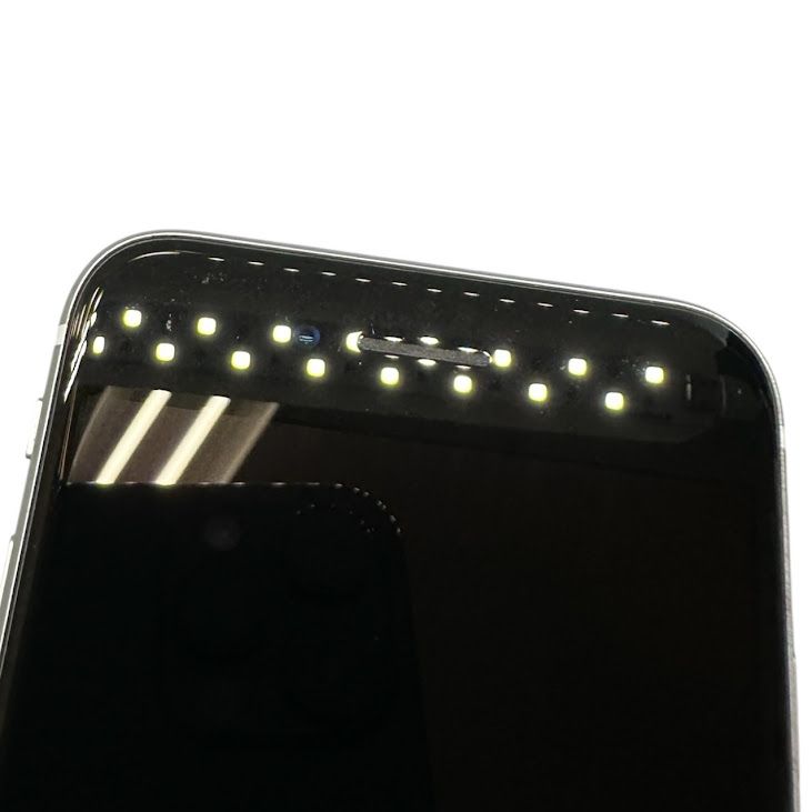 iPhone��SE����2�����64GB���ۥ磻�ȡ�SIM�ե꡼�����եȥХ���