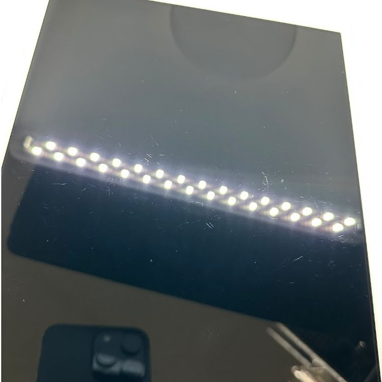 ڥХåƥ꡼98%iPad8顼ǥ롡32GBСSIMե꡼au