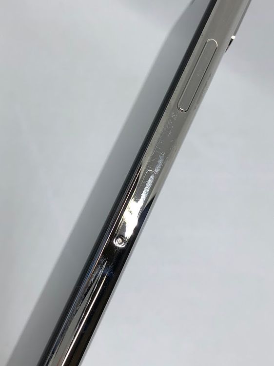 iPhone X��64GB������С���SIM�ե꡼�����եȥХ��ǡ��Хåƥ꡼94��