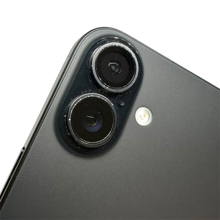 �ڥХåƥ꡼98%��iPhone��16��128GB���֥�å���SIM�ե꡼�����եȥХ���