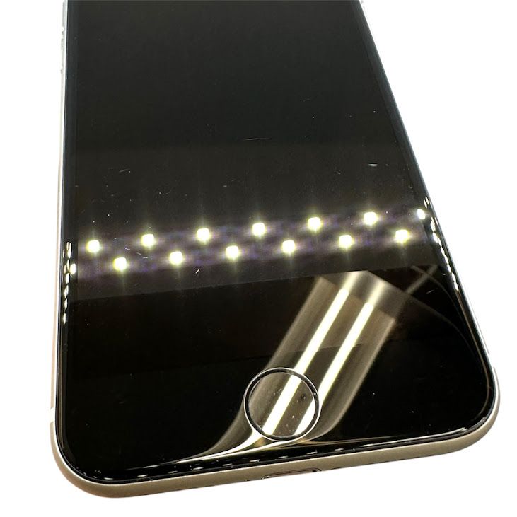 �ڥХåƥ꡼97%��iPhone��SE����2�����64GB���ۥ磻�ȡ�SIM�ե꡼��au��