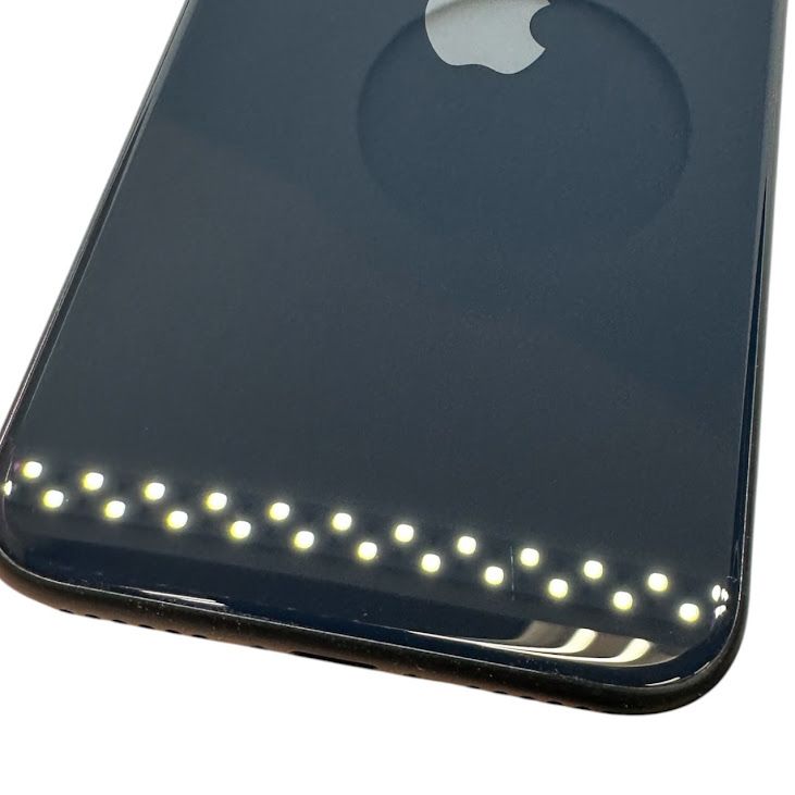 �ڥХåƥ꡼90%��iPhone��SE����3�����64GB���ߥåɥʥ��ȡ�SIM�ե꡼��au��