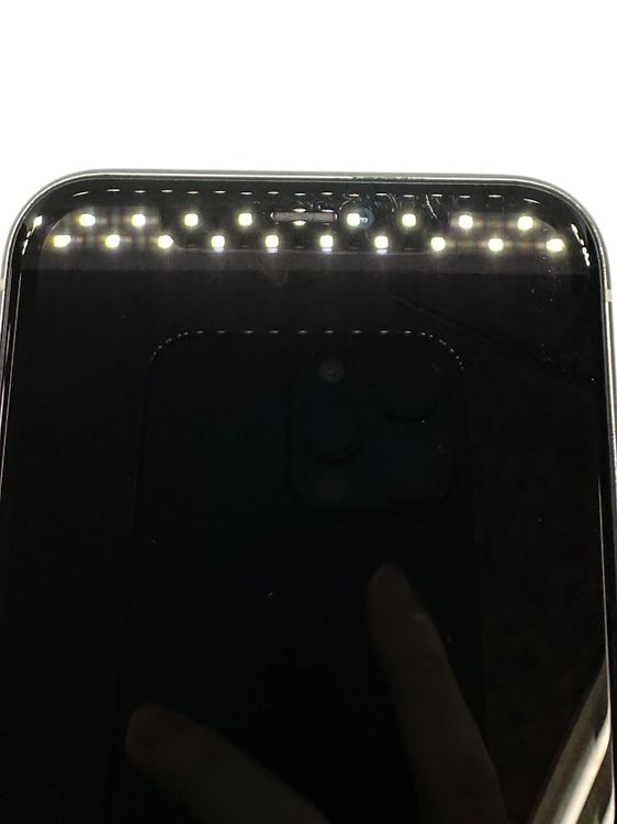 iPhone　11　64GB　ホワイト　SIMフリー　ソフトバンク版