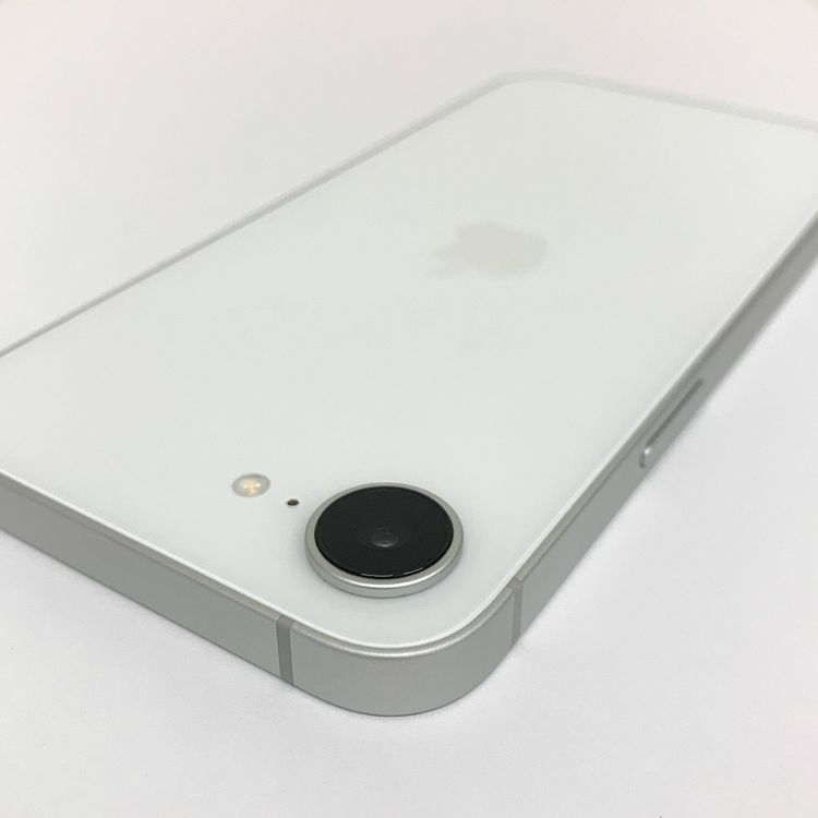 �ڼ��ߤʤߡۡ�IT58���ɥ����iPhone16e 256GB �ۥ磻�� MD1W4J/A������