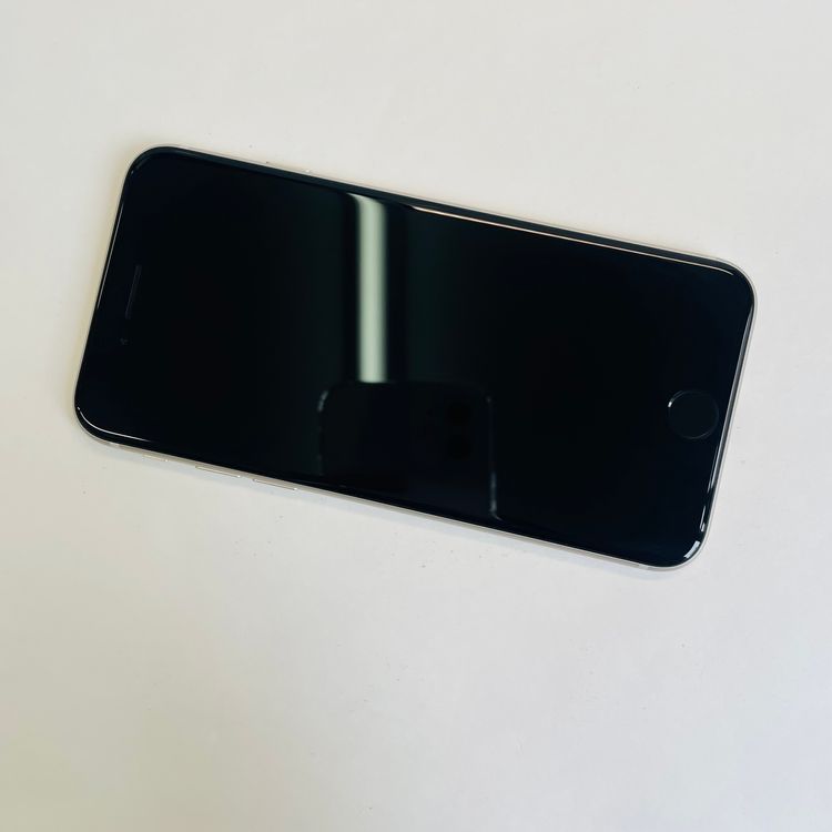 iPhone SE��3���� 64GB SIM�ե꡼ ����92% 39705