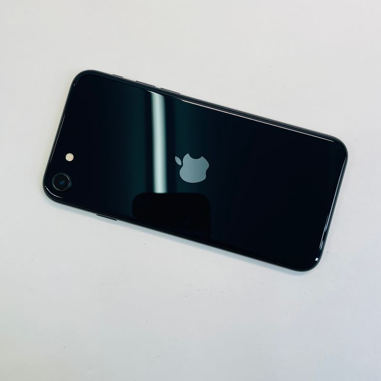 iPhone SE��3���� 128GB SIM�ե꡼ ����99% 18481