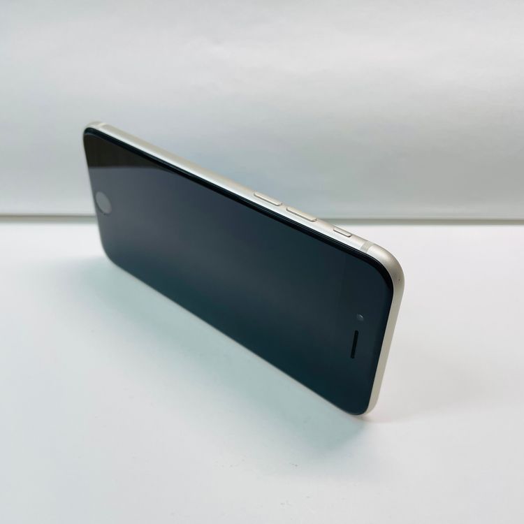 ���� iPhone SE��3���� 64GB SIM�ե꡼ ����95% 77422