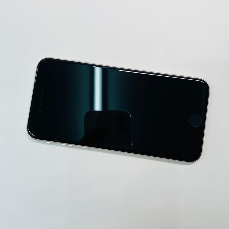 iPhone SE��3���� 64GB SIM�ե꡼ ����98% 78412