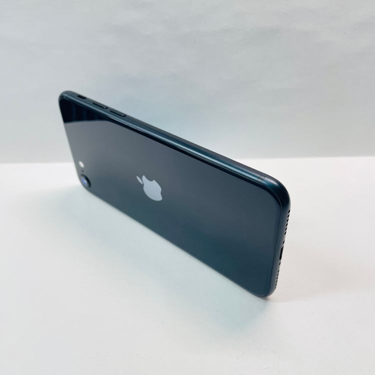���� iPhone SE��3���� 64GB SIM�ե꡼ ����99% 76939
