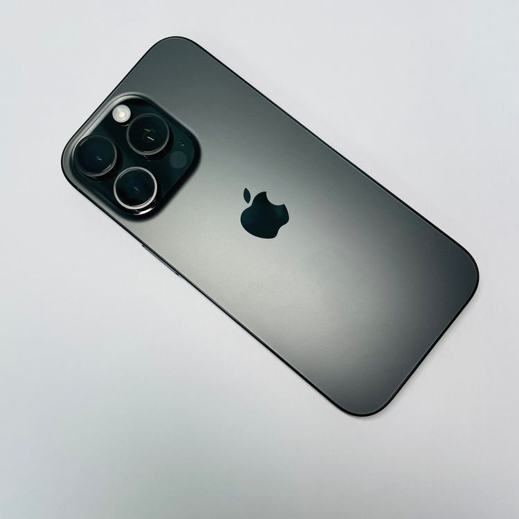 美品　iPhone16 Pro 512GB SIMフリー iPhone 16 Pro 512GB black 黒 Apple MYN43J/A 未開封 SIMフリー
