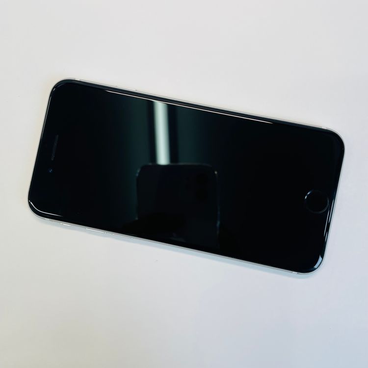 iPhone SE��2���� 128GB SIM�ե꡼ ����93% 32690