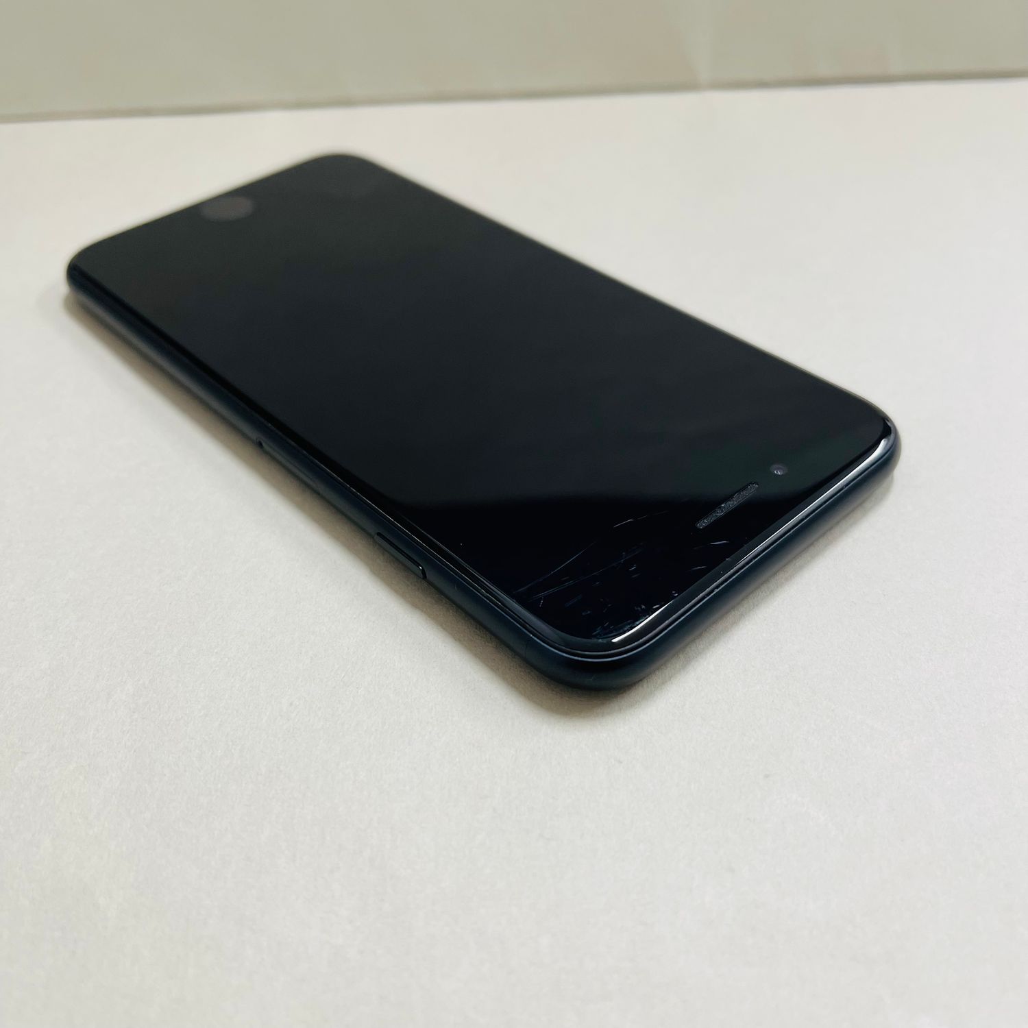 29 iPhone7 ブラック SIMフリー 美品 128GB バッテリー93% 楽天市場】バッテリー新品 【中古】 iPhoneSE3 64GB スター