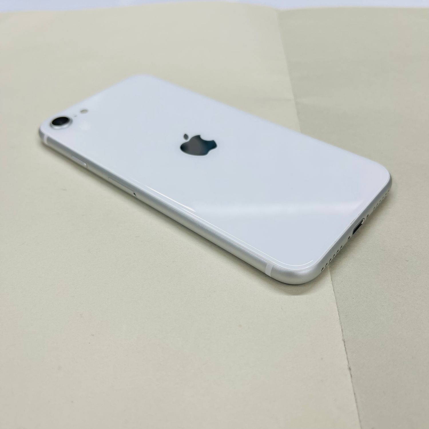 iPhone SE 第2世代 (SE2) ホワイト 64 GB Softbank iPhone SE 第2世代