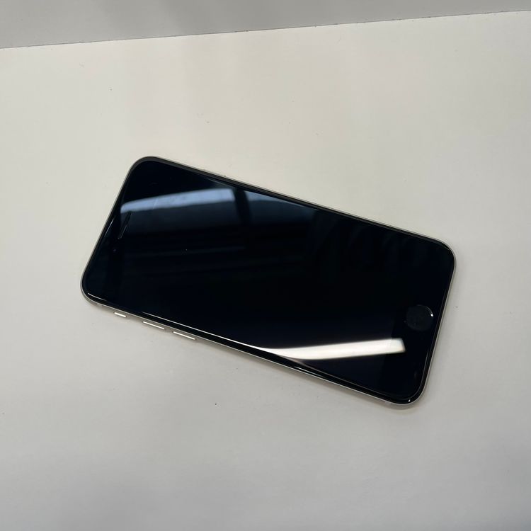 ムスビー｜iPhone SE第3世代 128GB SIMフリー電池100％ 14548【iPhone
