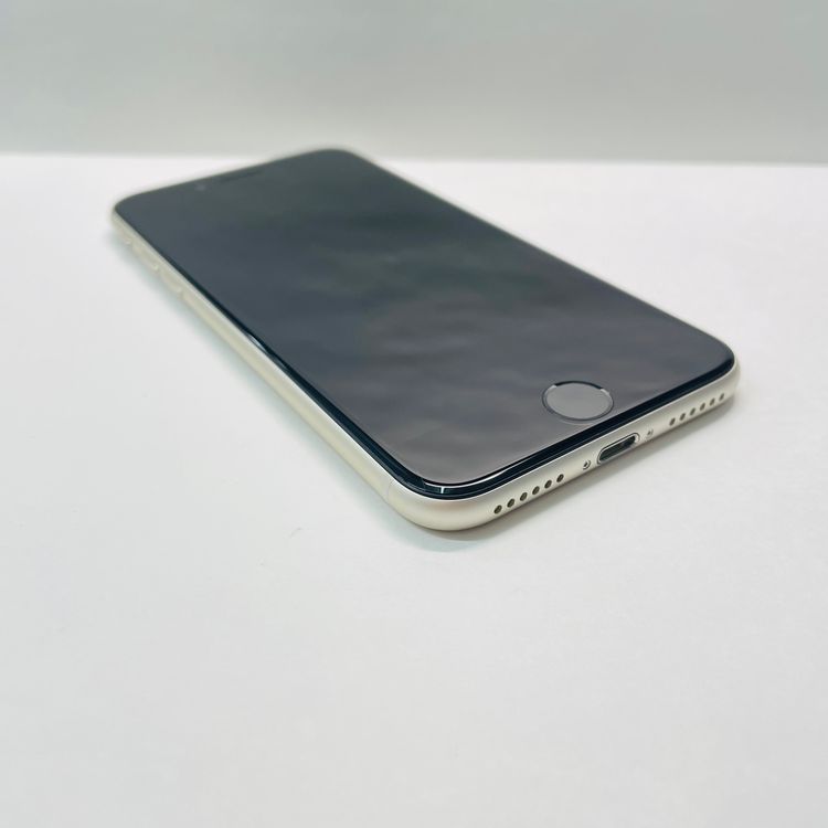 ����96% iPhone SE��3���� 64GB SIM�ե꡼ 62607