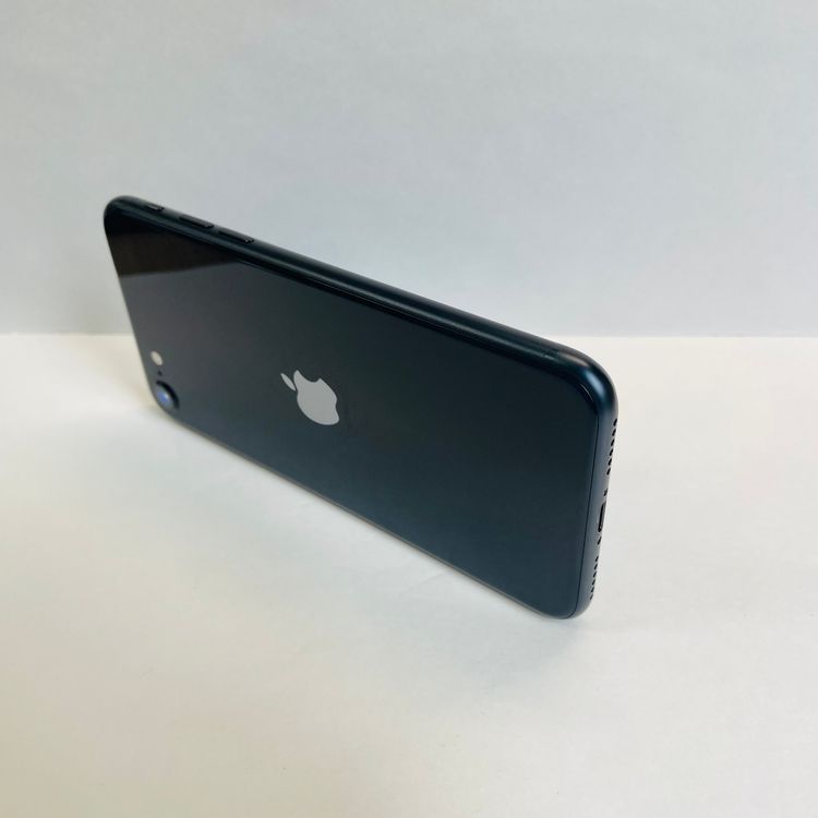 iPhone SE��3���� 128GB SIM�ե꡼ ����96% 98028