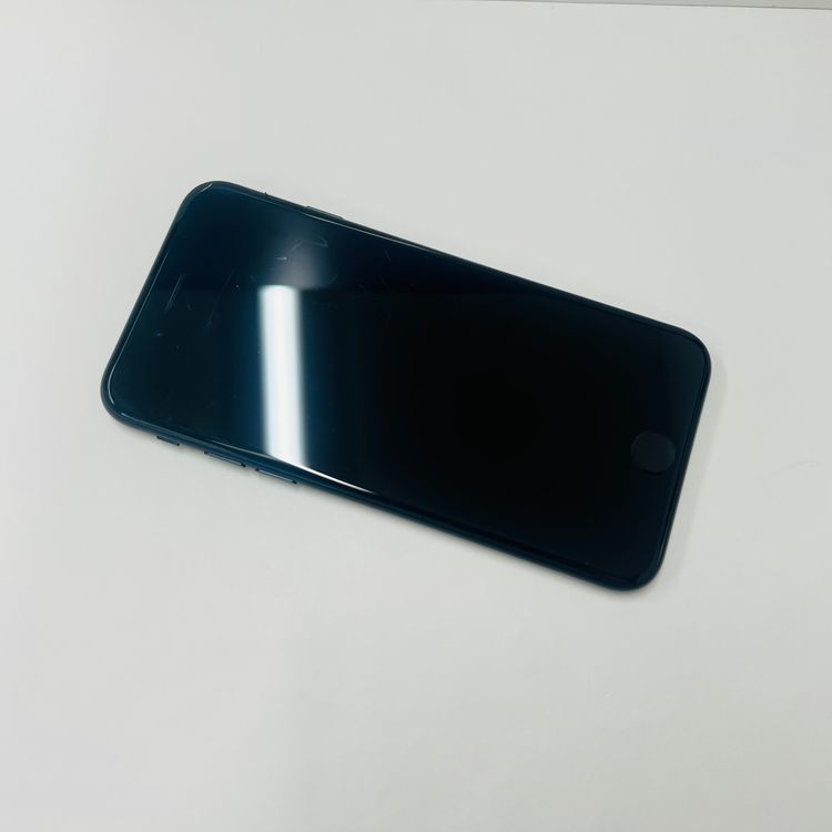 ����95% iPhone SE��3���� 64GB SIM�ե꡼31680