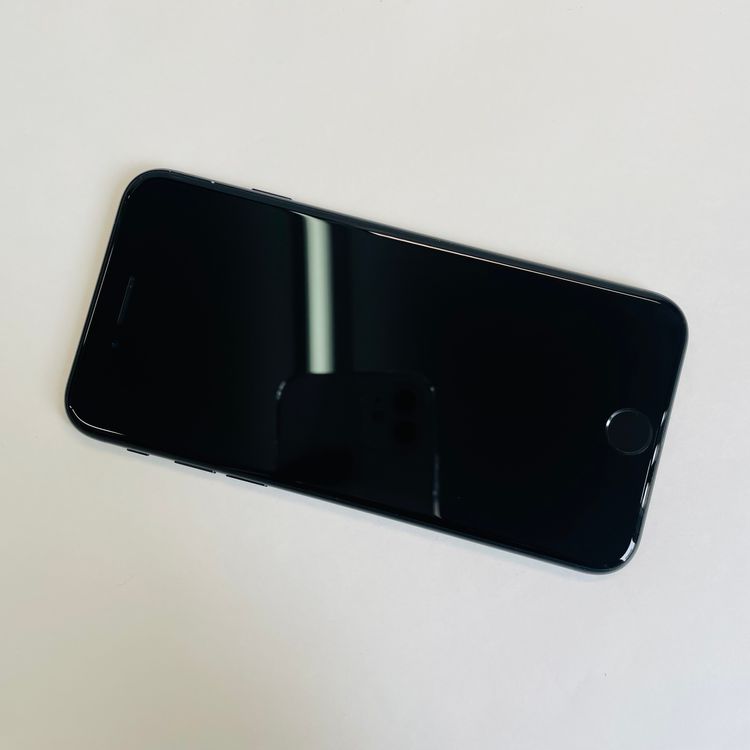 iPhone SE��3���� 128GB SIM�ե꡼ ����96% 98028