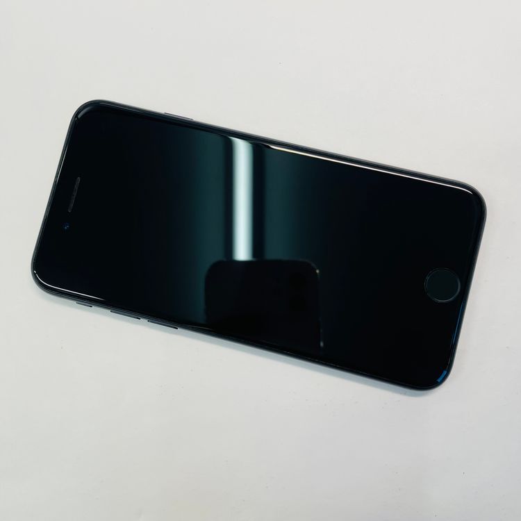 ���� iPhone SE��3���� 64GB SIM�ե꡼ ����95% 03971