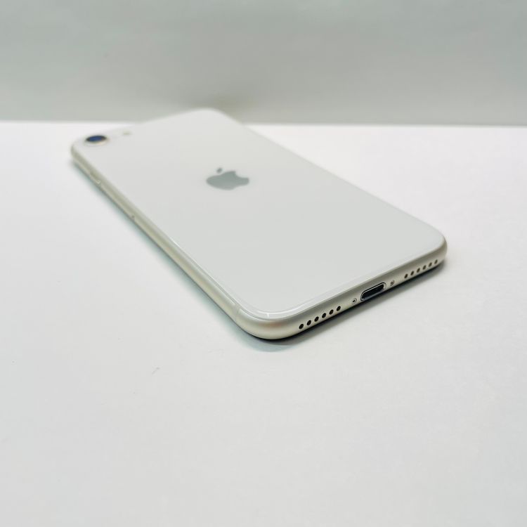 ����96% iPhone SE��3���� 64GB SIM�ե꡼ 62607