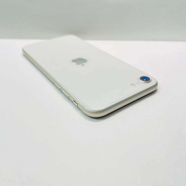 ����96% iPhone SE��3���� 64GB SIM�ե꡼ 62607