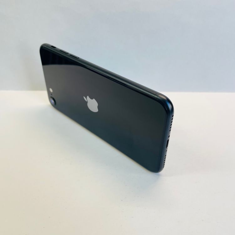 iPhone SE��3���� 64GB SIM�ե꡼ ����97% 51477