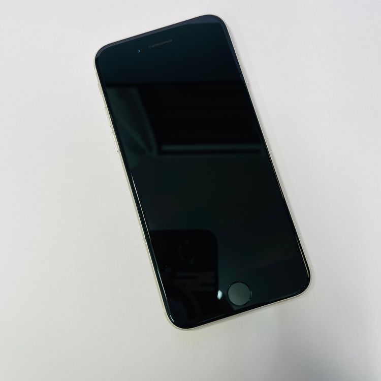iPhone SE 3 64GB Simե꡼ Хåƥ꡼100% 57821
