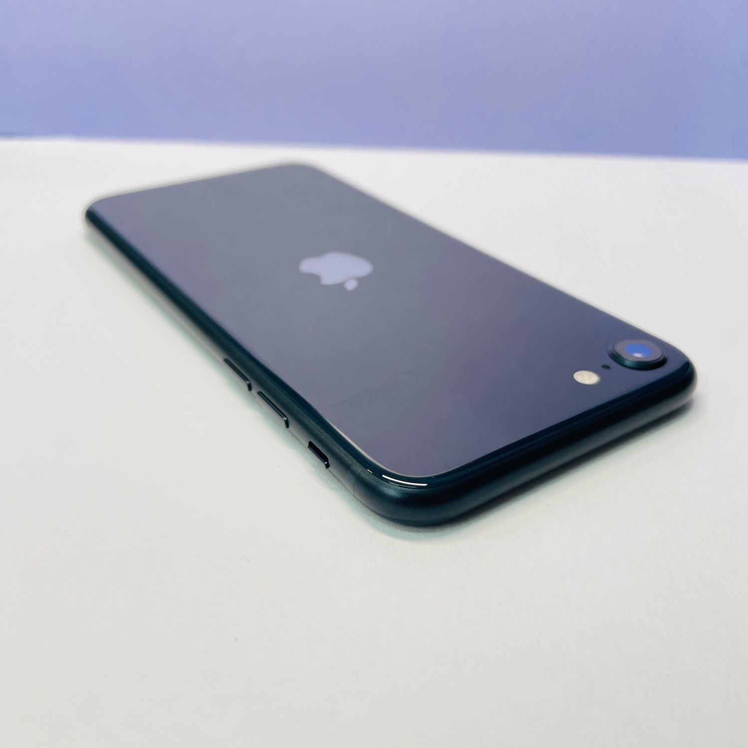 ムスビー｜iPhone SE第3世代 128GB SIMフリー 電池96% 76516